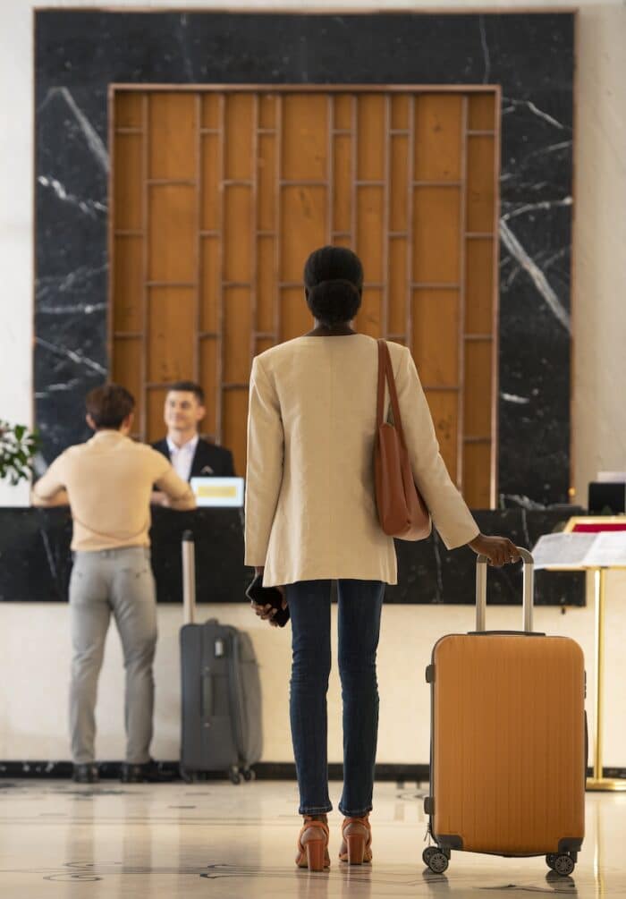 FROM FIRST CONTACT TO LAST GOODBYE: TRAINING IN WORDS AND ACTIONS THAT REALLY COUNT